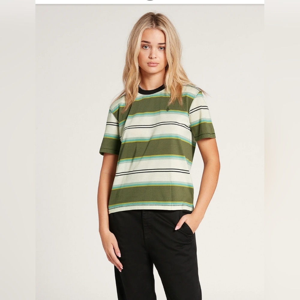 ** NWT ** Volcom "Choice is Yours" Tee